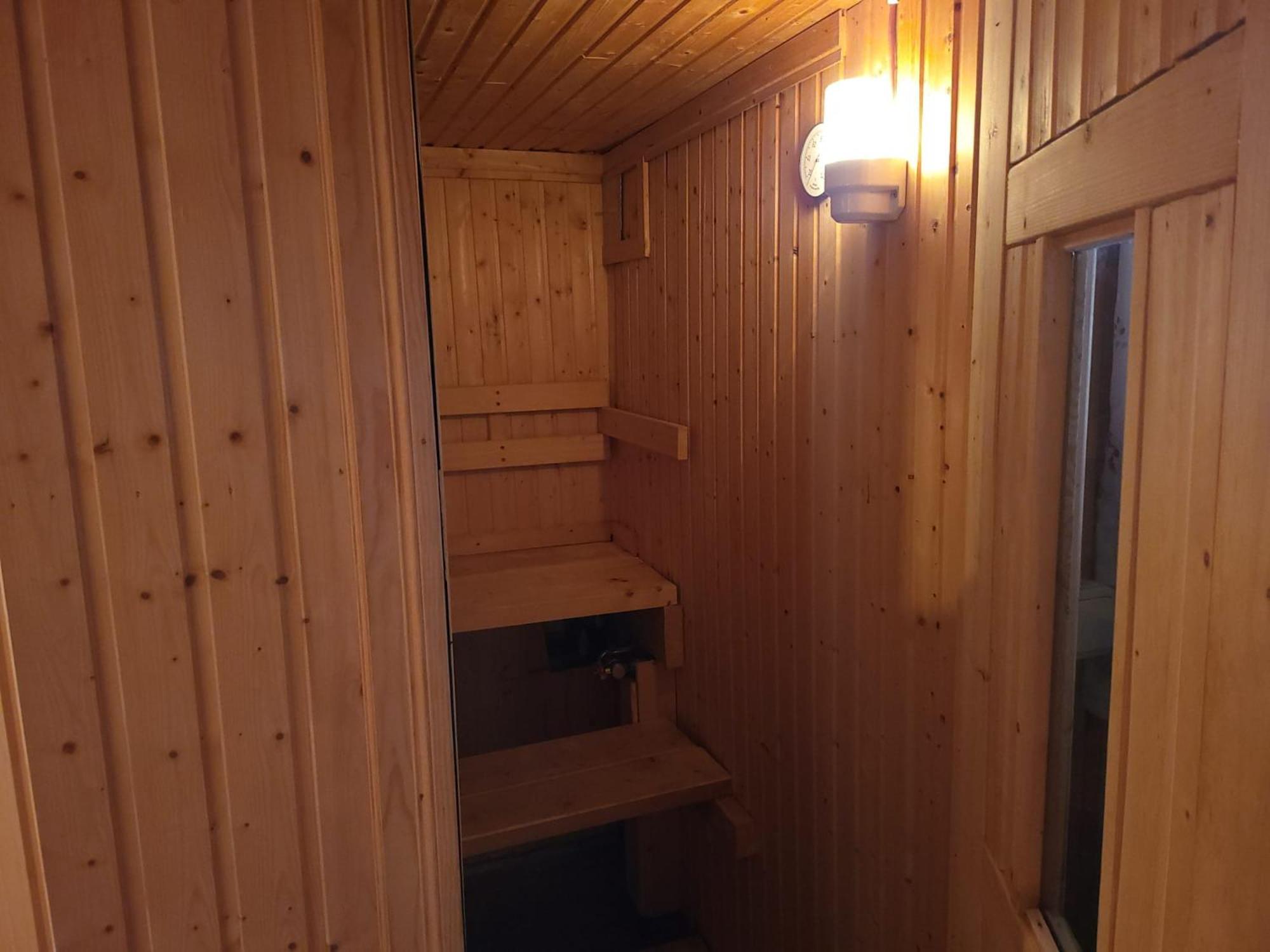 Lilla Huset Med Stor Traedgardstomt Naera Golf Och Hav Villa Trosa Eksteriør bilde