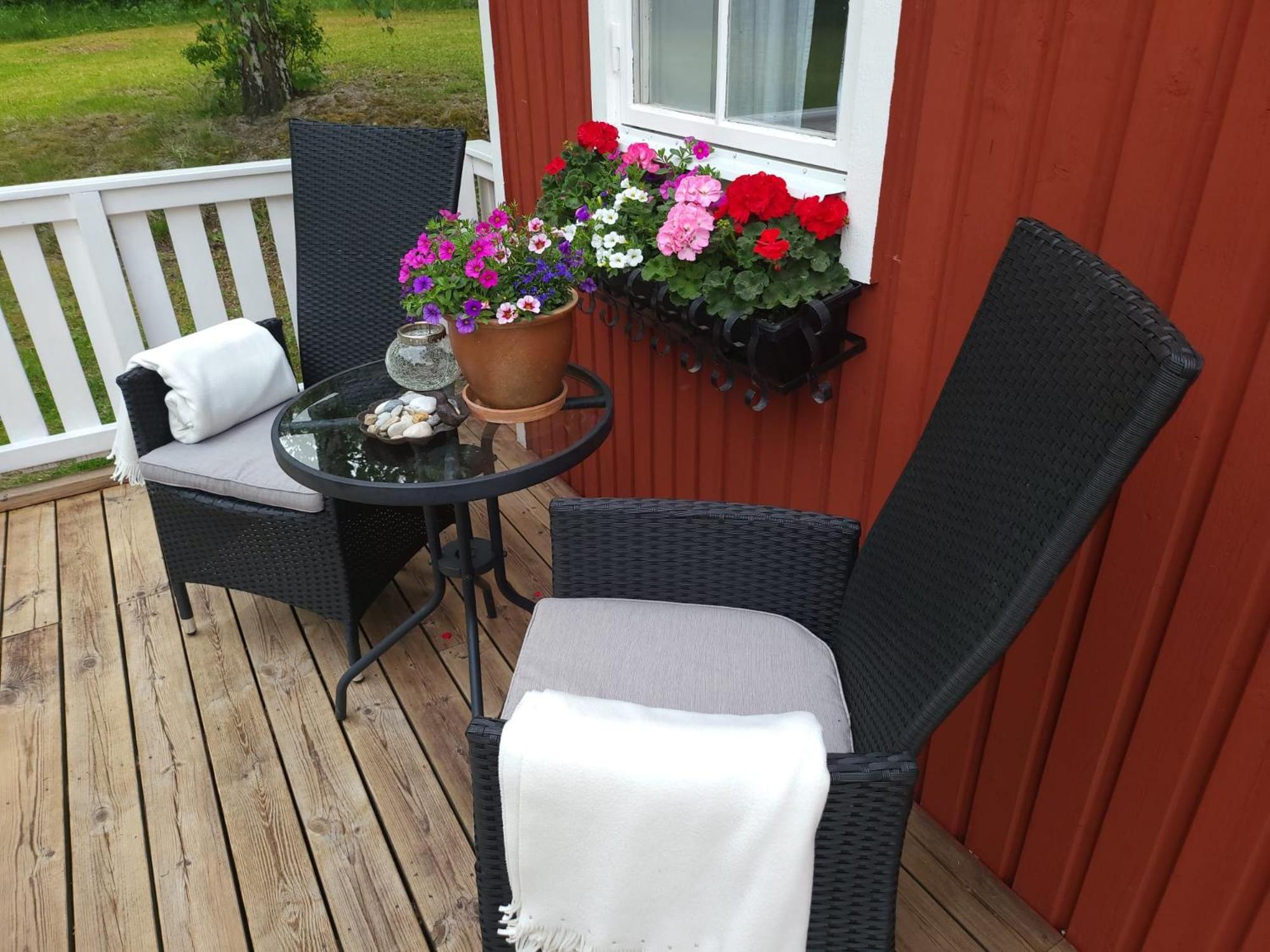 Lilla Huset Med Stor Traedgardstomt Naera Golf Och Hav Villa Trosa Eksteriør bilde